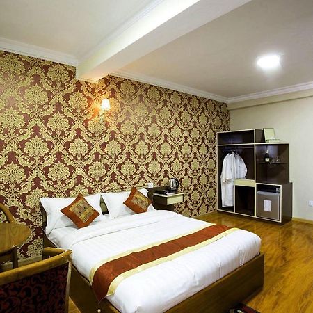 Thiha Bala Hotel Пин О Луин Екстериор снимка